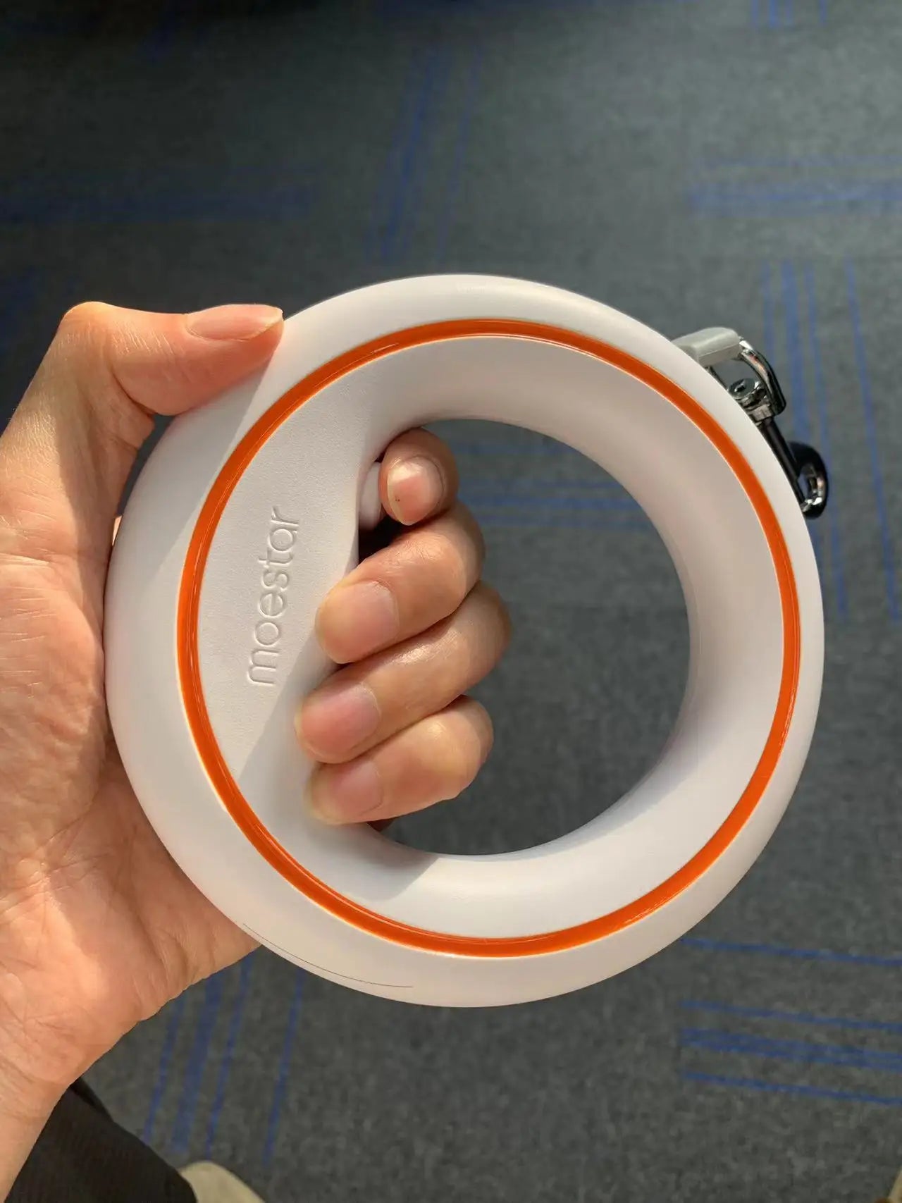 UFO Retractable Dog Leash with One-Hand Brake | Anti-Slip Handle & Strong Metal Buckle for Small & Medium Dogs